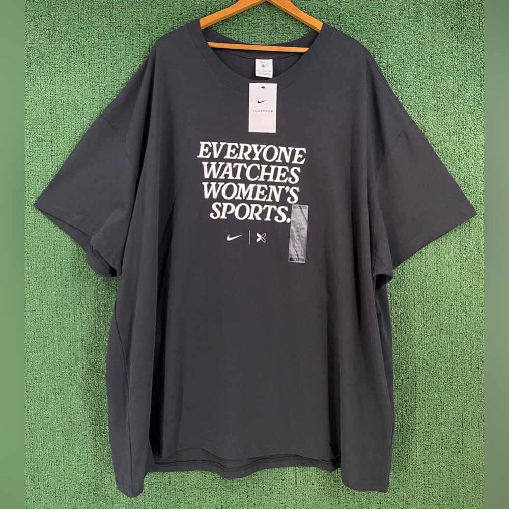 New Nike Everyone Watches Women’s Sports Graphic Black T-Shirt Men’s Size 5XL